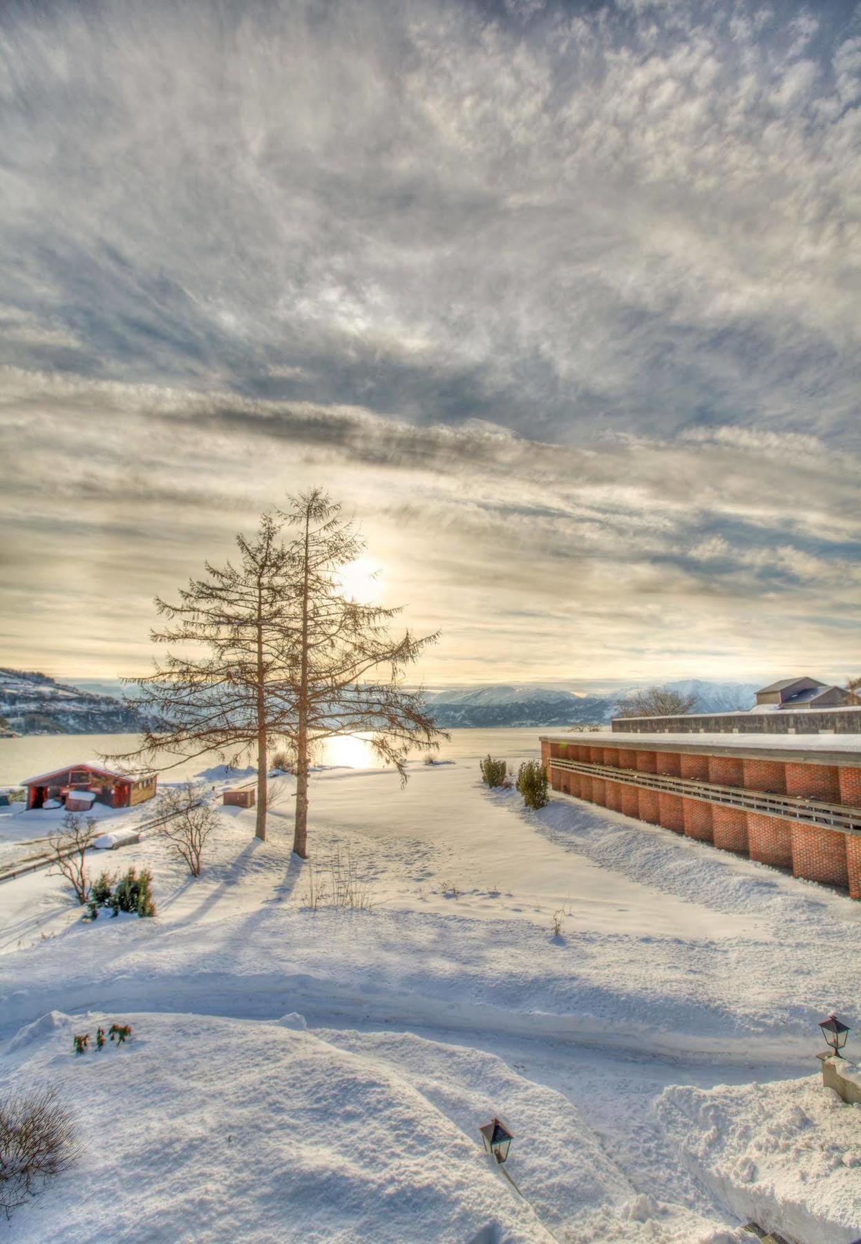 Hardangerfjord Hotel Øystese Exterior foto